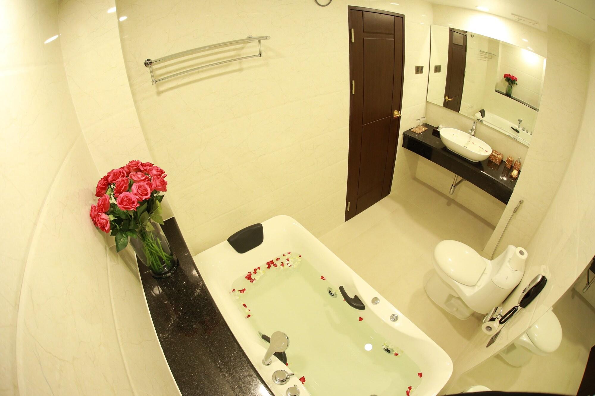 Rose Palace Hotel Янгон Экстерьер фото